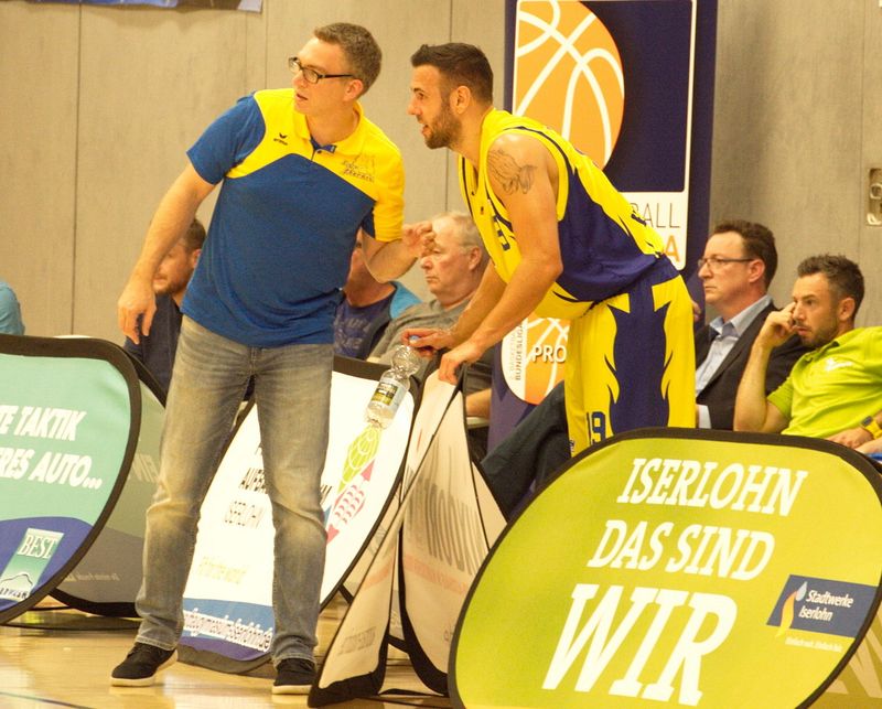 Trainer Kai Schulze und Dominik Spohr