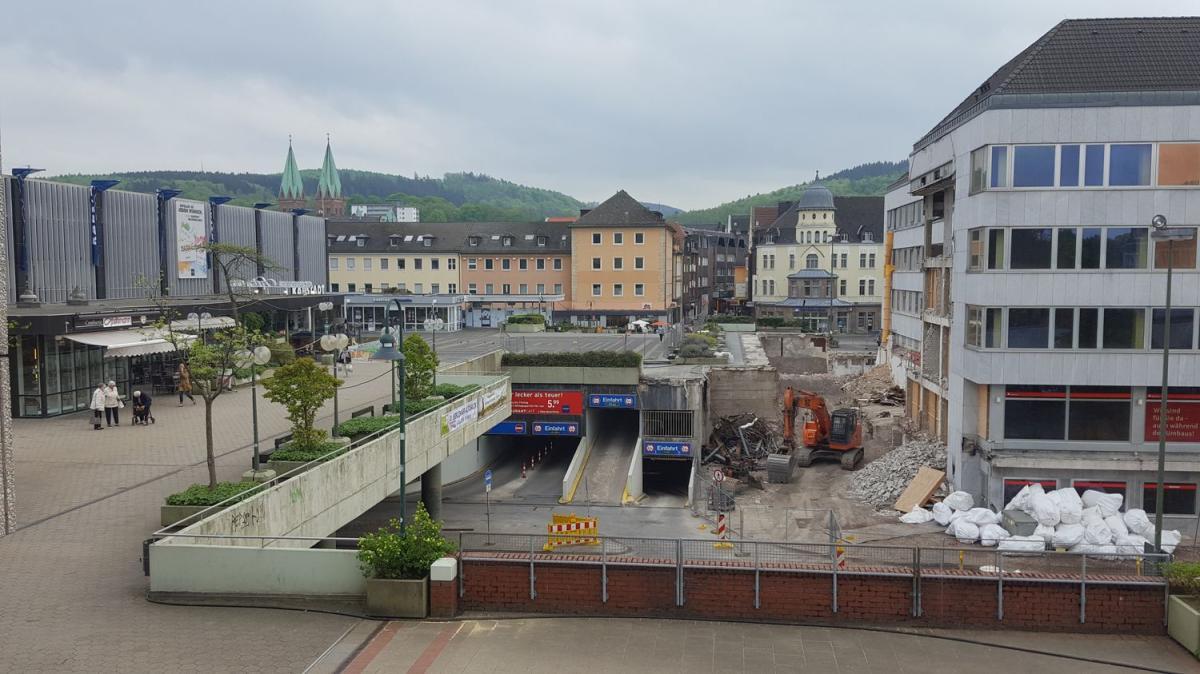 Abriss Karstadt / Schillerplatz