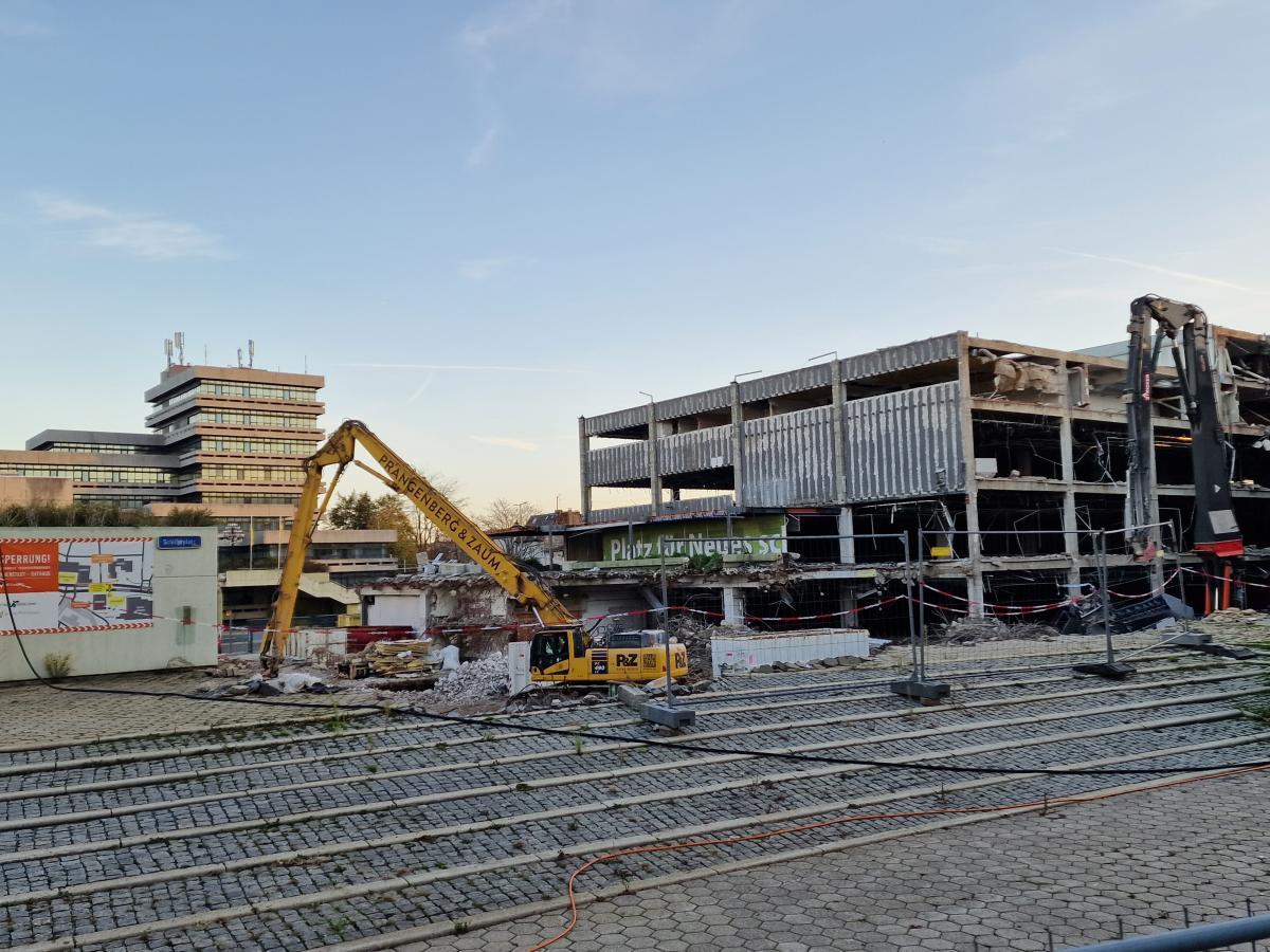 Abriss Karstadt / Schillerplatz