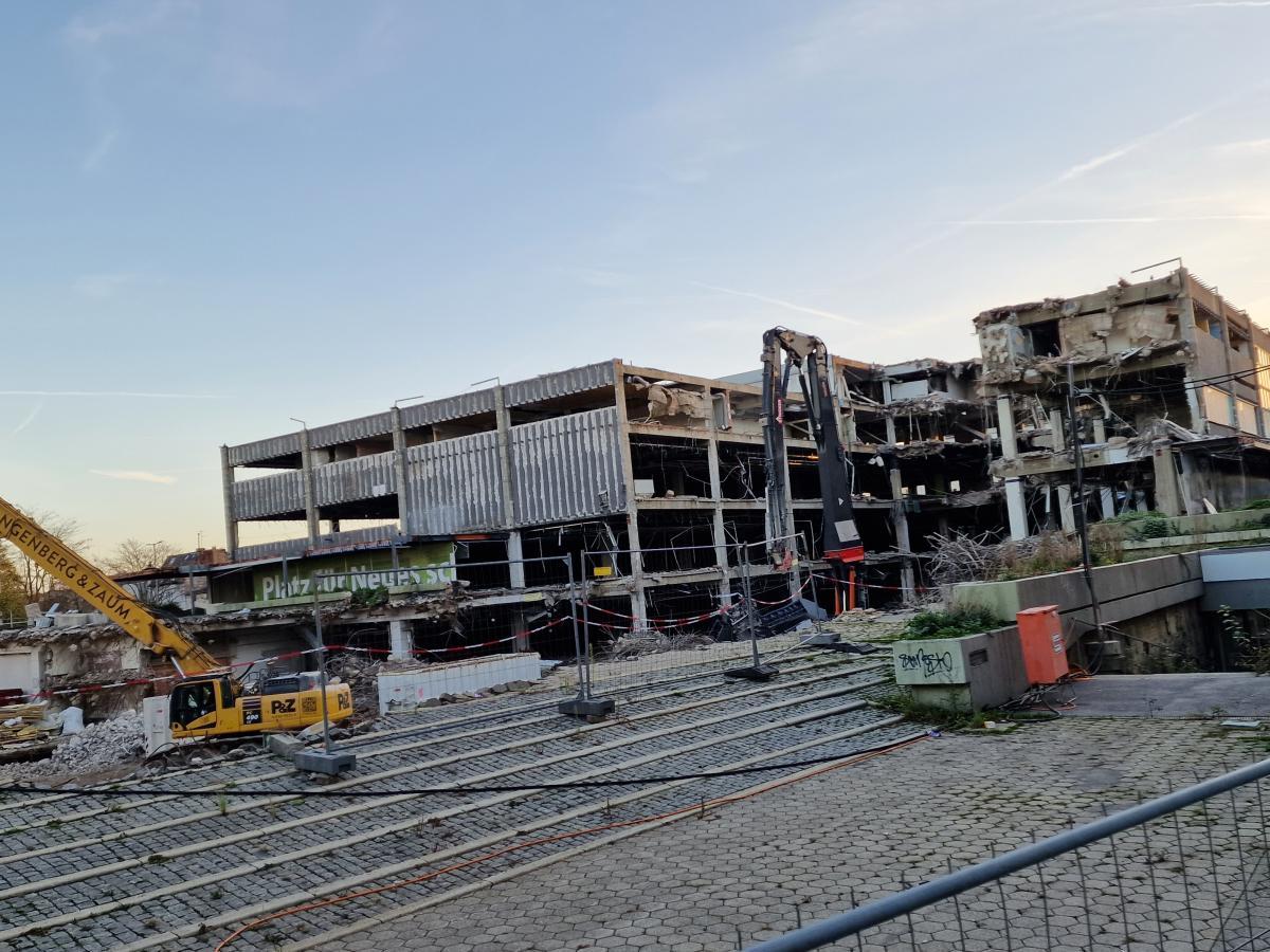 Abriss Karstadt / Schillerplatz