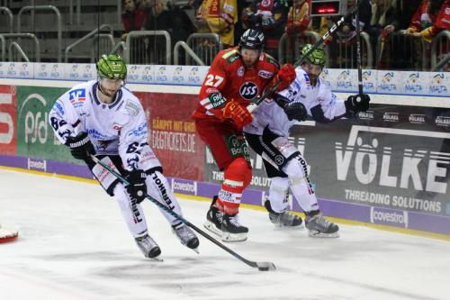 Dieter Orendorz (ISR) - Jeremy Welsh (DEG)