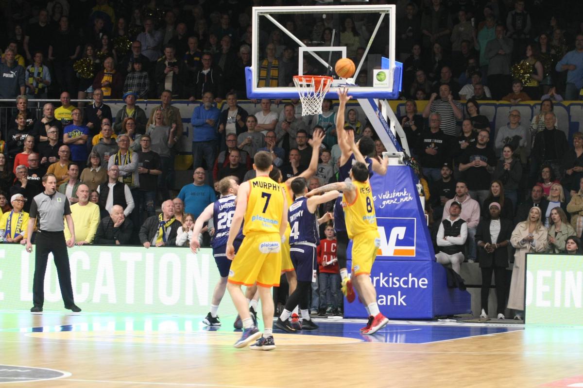 Phoenix Hagen - Uni Baskets Paderborn