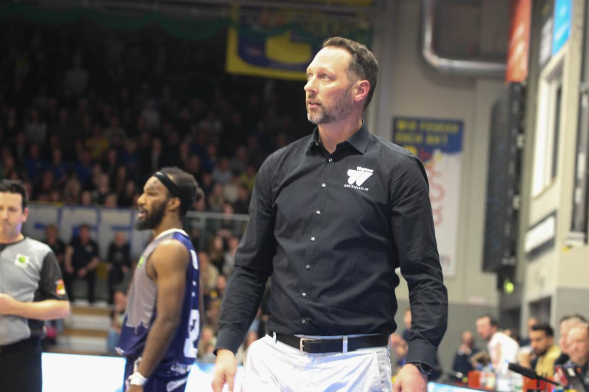 Phoenix Hagen - Uni Baskets Paderborn