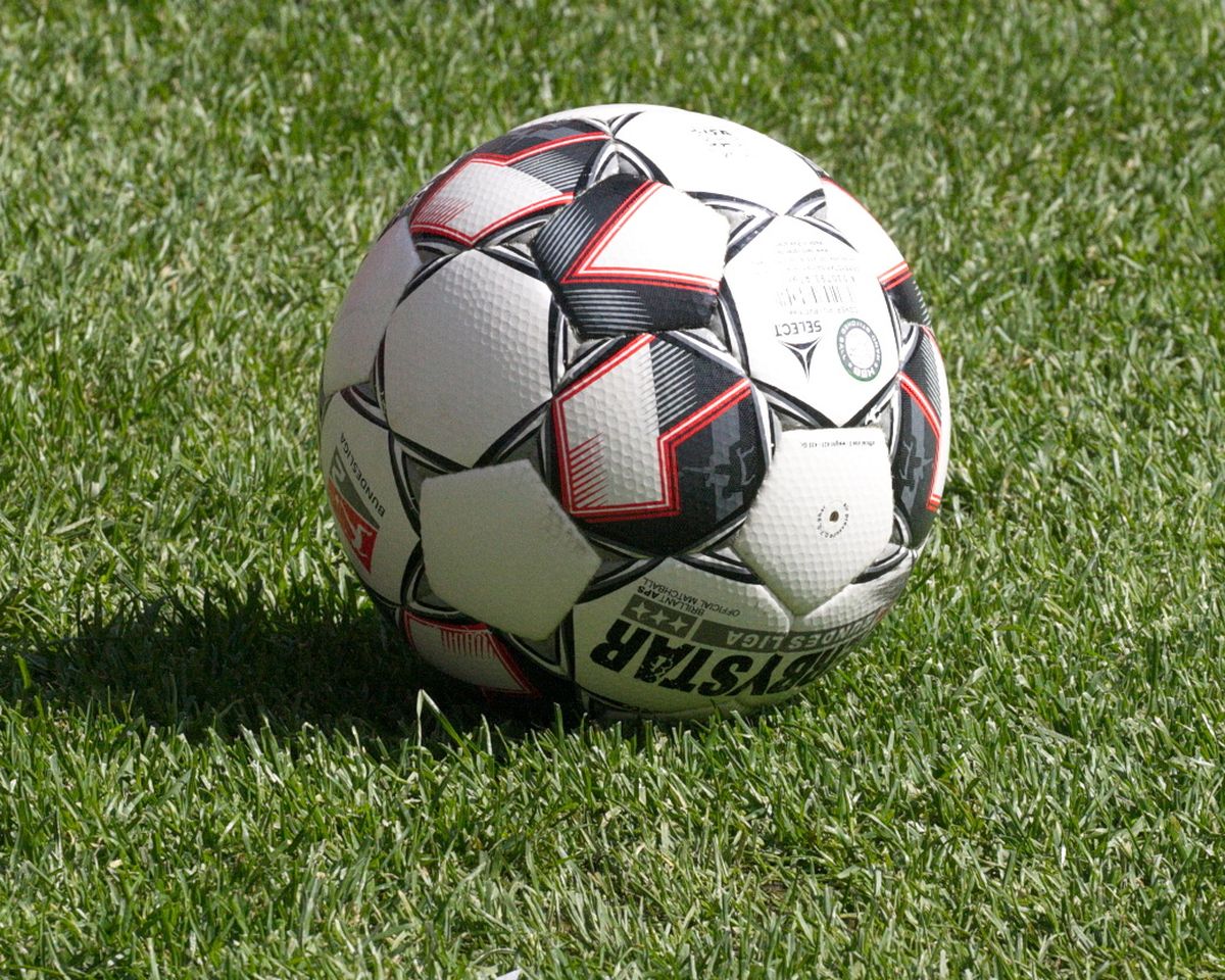 Bundesliga 33. Spieltag: 1. FC Köln - SSV Jahn Regensburg