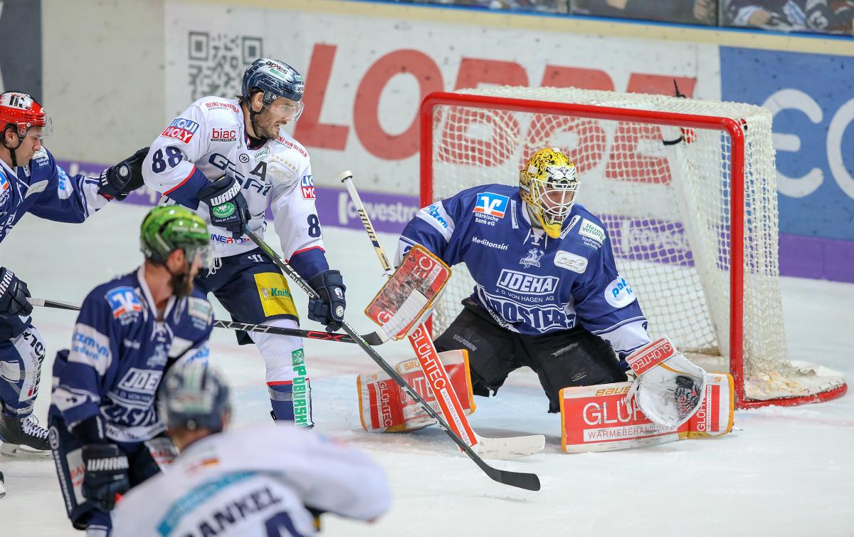 Eishockey, DEL, Iserlohn, Iserlohn Roosters vs. Eisbären Berlin