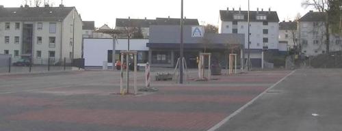 Abriss Baedeker Platz, VW Röttger an der Mendener Straße