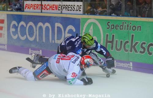 Iserlohn Roosters - Schwenninger Wild Wings 0687
